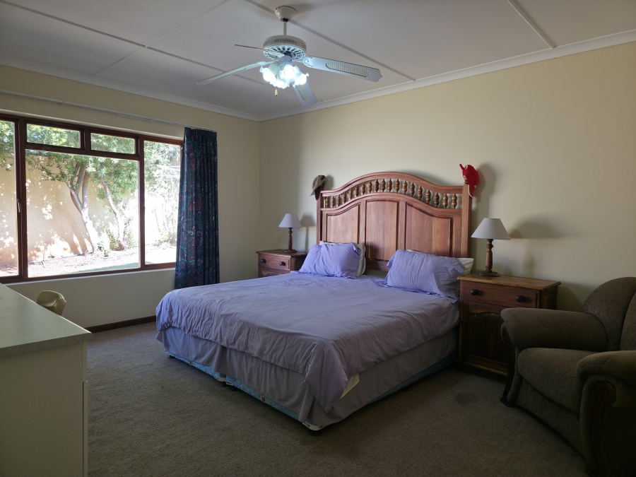 9 Bedroom Property for Sale in Noorsekloof Eastern Cape